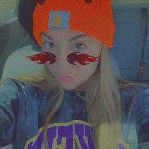 Meet your Posher, Virginia